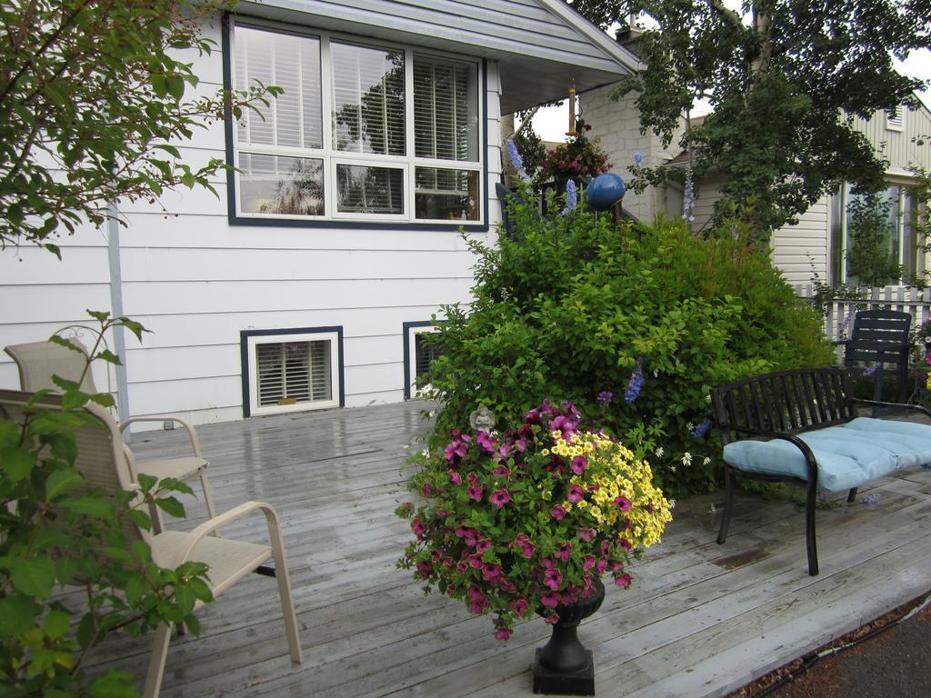 Casey'S Bed & Breakfast Whitehorse Room photo