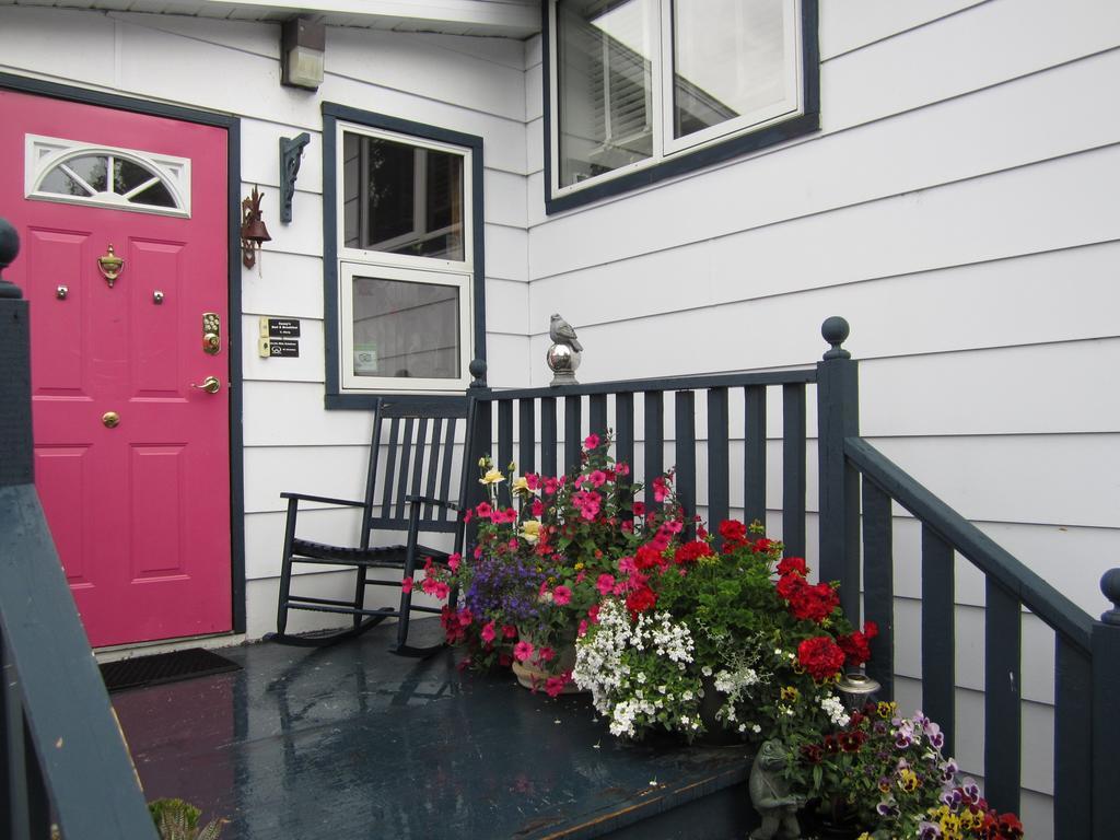 Casey'S Bed & Breakfast Whitehorse Room photo