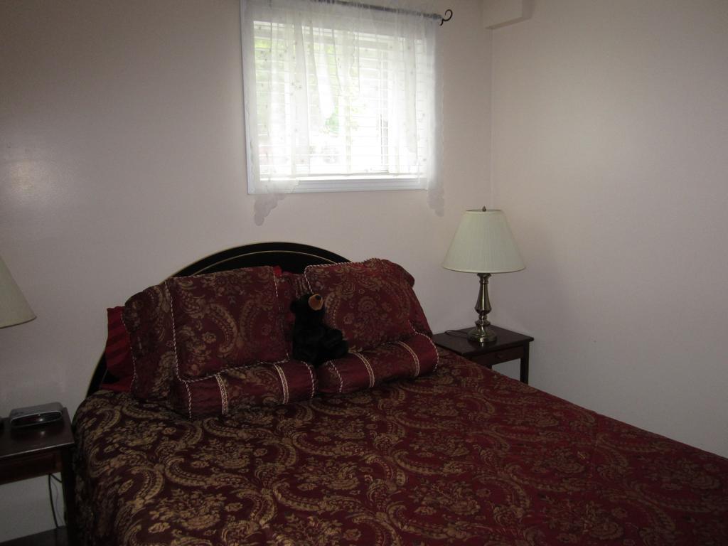 Casey'S Bed & Breakfast Whitehorse Room photo