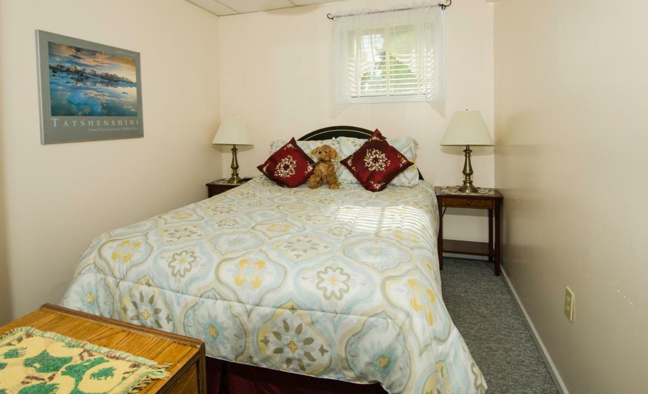Casey'S Bed & Breakfast Whitehorse Exterior photo