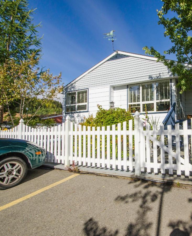 Casey'S Bed & Breakfast Whitehorse Exterior photo